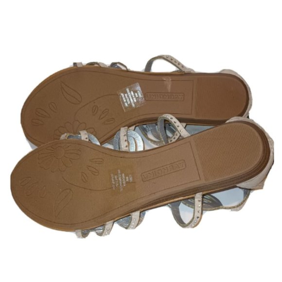 UnionBay Rhinestones Beige Sandals Ladies Size 8 - Picture 6 of 6